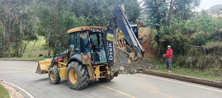 Construcción de la cancha sintética